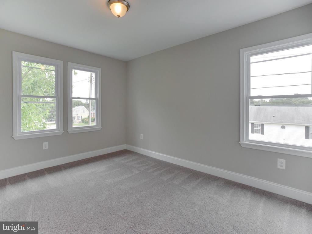 21 Homeland Road Pasadena, MD 21122 - Photo 32 of 41 Gallery Image 32