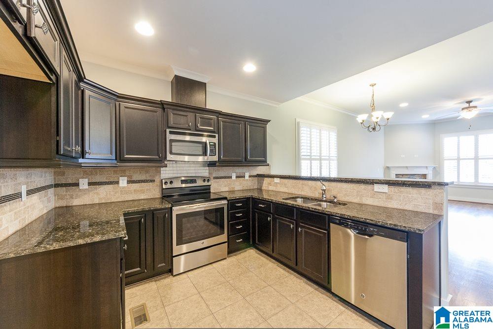 1265 Grants Way Birmingham, AL 35210 - Photo 13 of 34