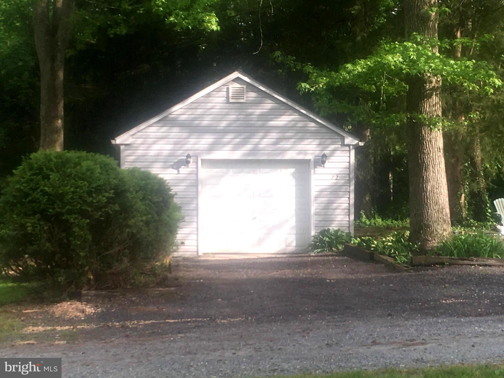 72 Woodall Road Perryville, MD 21903 - Photo 9 of 24 garage and driveway