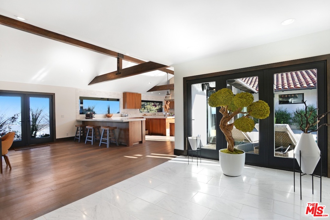 1409 Schueren Road Malibu, CA 90265 - Photo 16 of 19