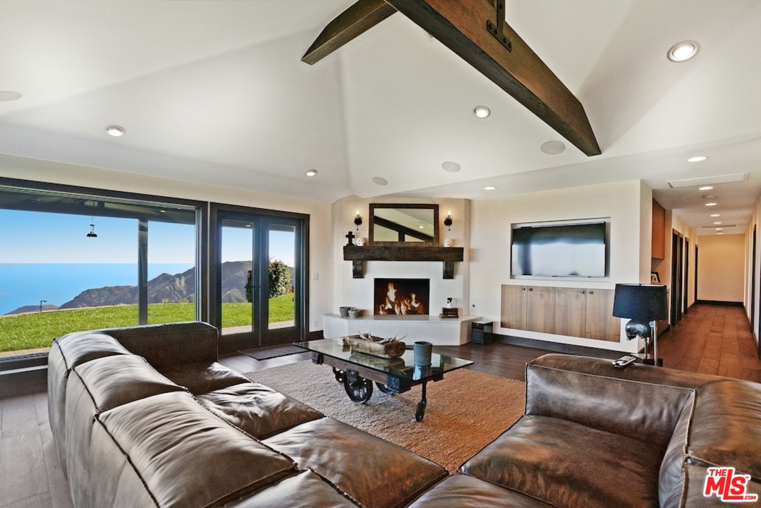 1409 Schueren Road Malibu, CA 90265 - Photo 5 of 19