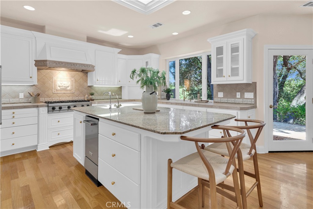 117 Frontier Way Templeton, CA 93465 - Photo 16 of 57 Kitchen