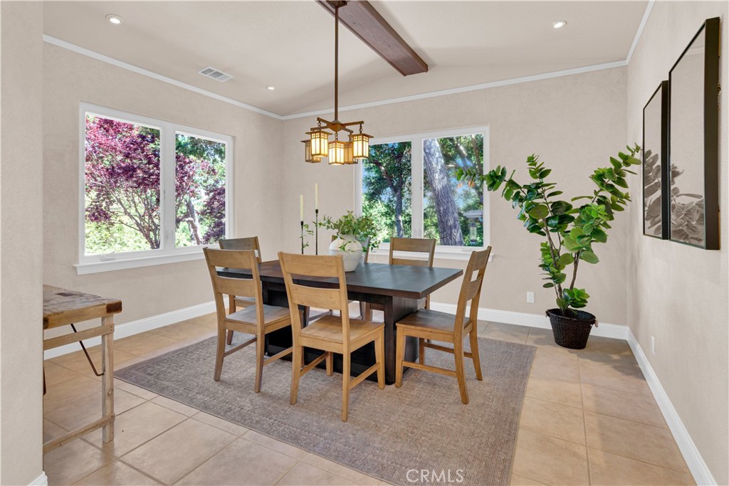 117 Frontier Way Templeton, CA 93465 - Photo 22 of 57 Formal dining room
