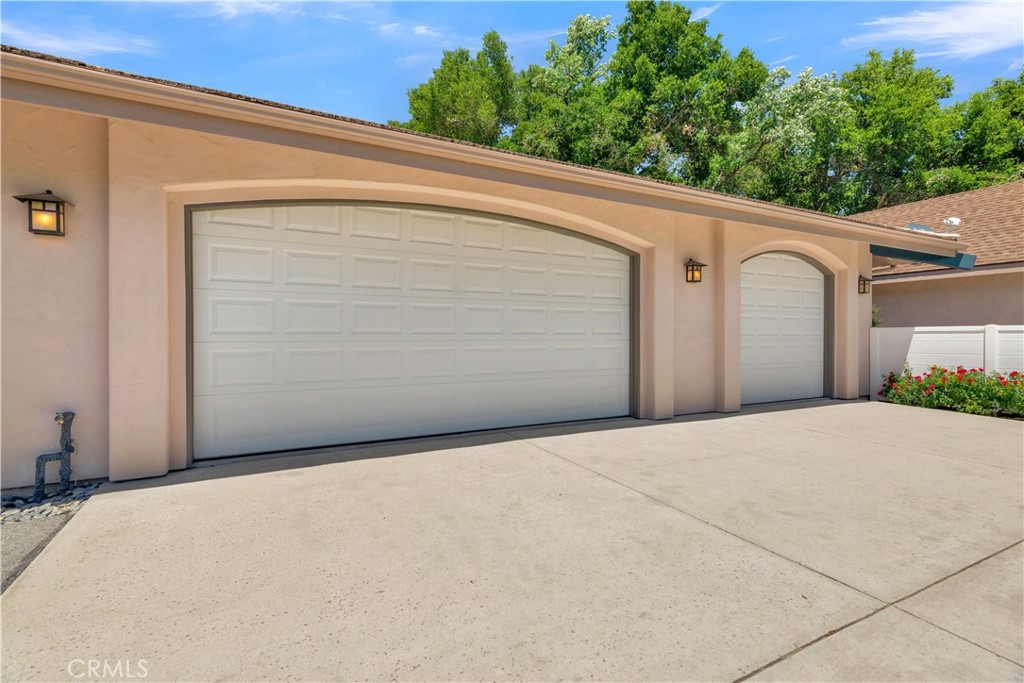 117 Frontier Way Templeton, CA 93465 - Photo 40 of 57 3-gar garage