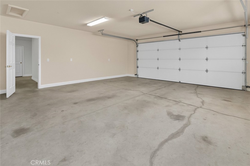 117 Frontier Way Templeton, CA 93465 - Photo 43 of 60 a view of a garage