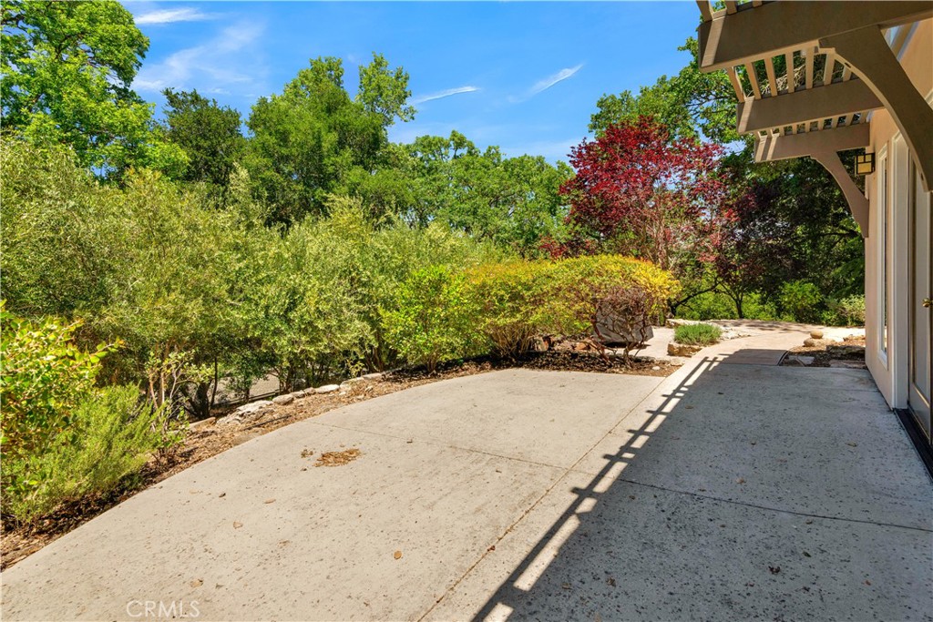 117 Frontier Way Templeton, CA 93465 - Photo 46 of 60 a view of a backyard