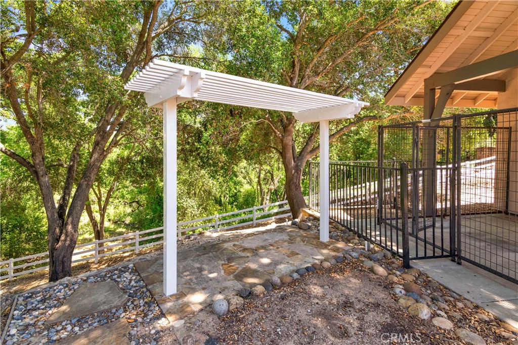 117 Frontier Way Templeton, CA 93465 - Photo 49 of 60 a view of outdoor space and yard