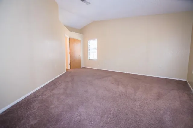 $1,500 | 4864 Loma Loop, Sierra Vista, AZ 85635