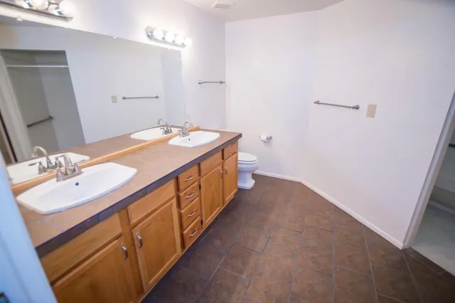 $1,500 | 4864 Loma Loop, Sierra Vista, AZ 85635