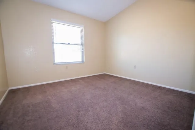 $1,500 | 4864 Loma Loop, Sierra Vista, AZ 85635