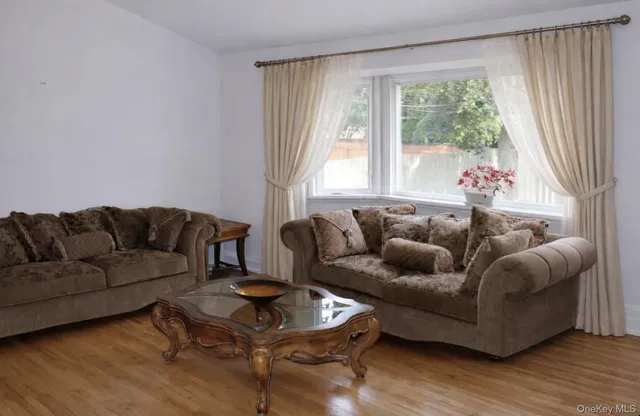 $879,000 | 155 Alexander Avenue, Nesconset, NY 11767