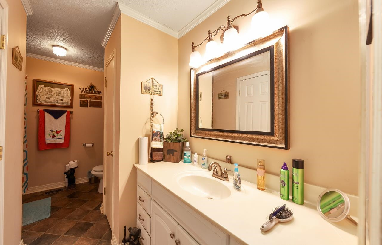 3032 Old Medina Road Jackson, TN 38305 - Photo 14 of 22 Photo 14