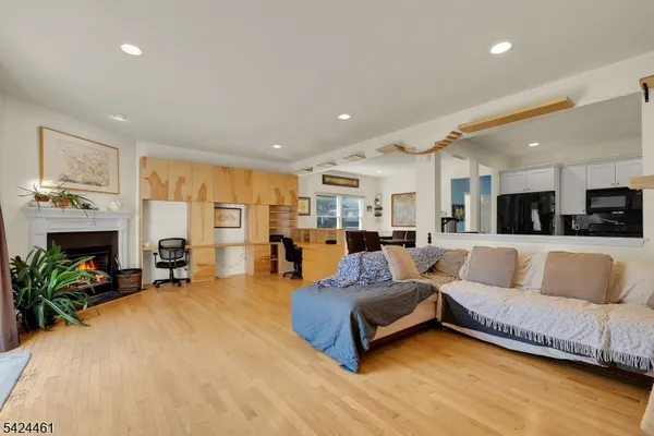 $675,002 | 39 Autumn Ridge Road, Morris Plains, NJ 07950