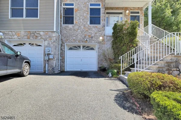 $675,002 | 39 Autumn Ridge Road, Morris Plains, NJ 07950
