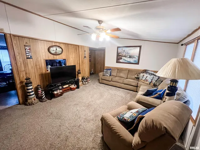 $79,900 | 511 West Helen Avenue, Christopher, IL 62822