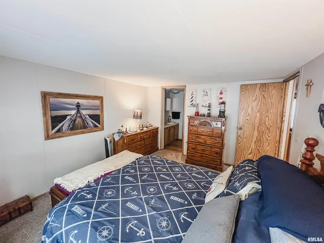 $79,900 | 511 West Helen Avenue, Christopher, IL 62822