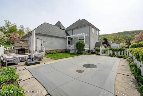 $610,000 | 103 Meadow Creek Road, Clarks Summit, PA 18411