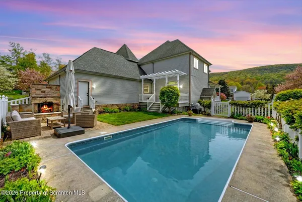 $610,000 | 103 Meadow Creek Road, Clarks Summit, PA 18411