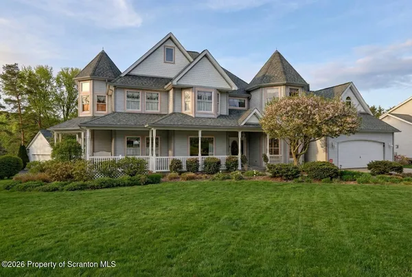 $610,000 | 103 Meadow Creek Road, Clarks Summit, PA 18411