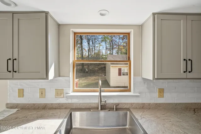 $395,000 | 1222 Rural Court, Stroudsburg, PA 18360