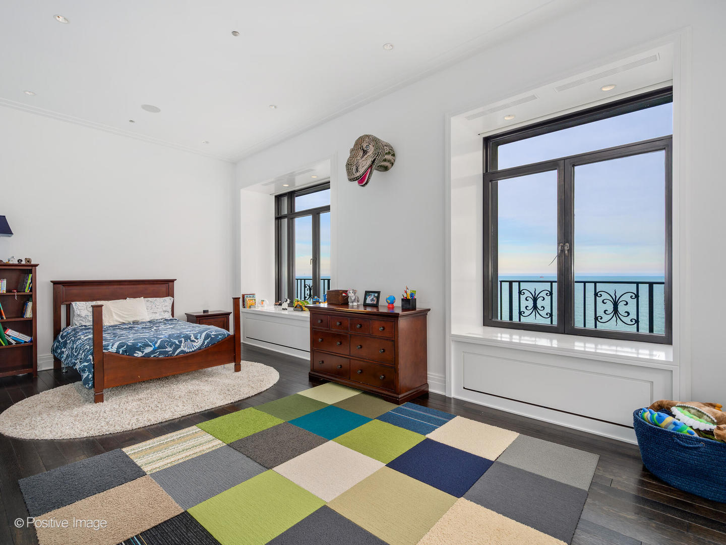 65 East Goethe Street, Unit 8N Chicago, IL 60610 - Photo 28 of 53 a living room with furniture and a window