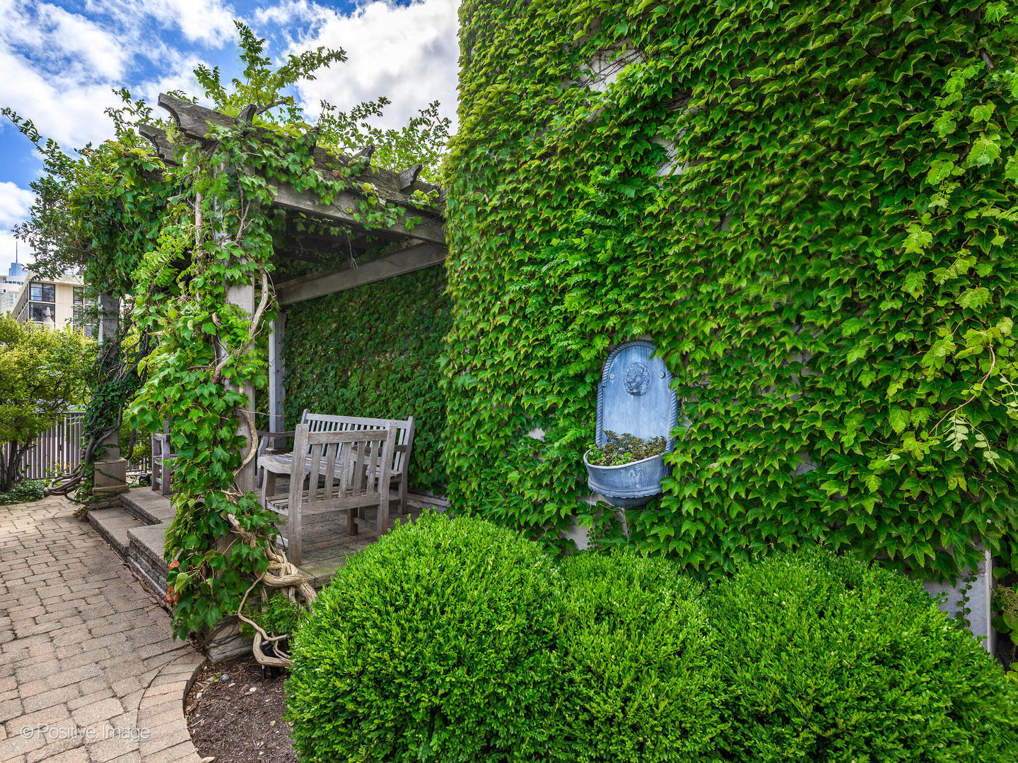 65 East Goethe Street, Unit 8N Chicago, IL 60610 - Photo 40 of 53 a garden view