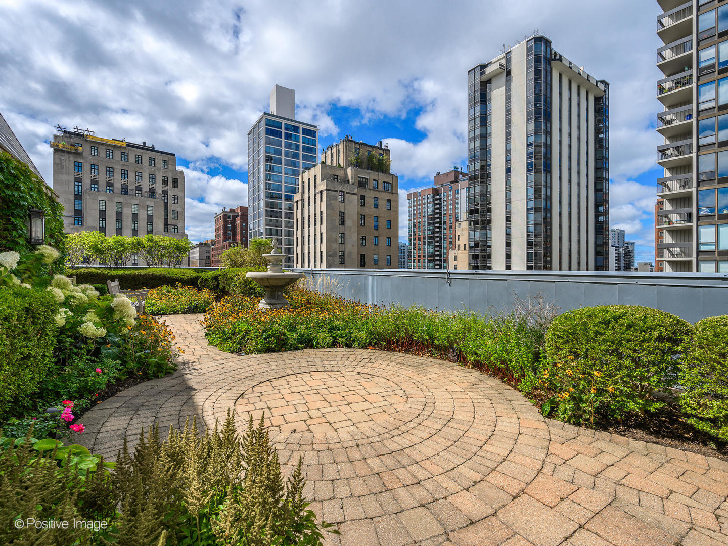 65 East Goethe Street, Unit 8N Chicago, IL 60610 - Photo 45 of 53 a view of a multi story building