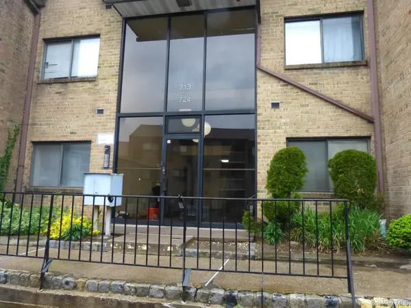$2,650 | 715 Kennedy Drive, Spring Valley, NY 10977