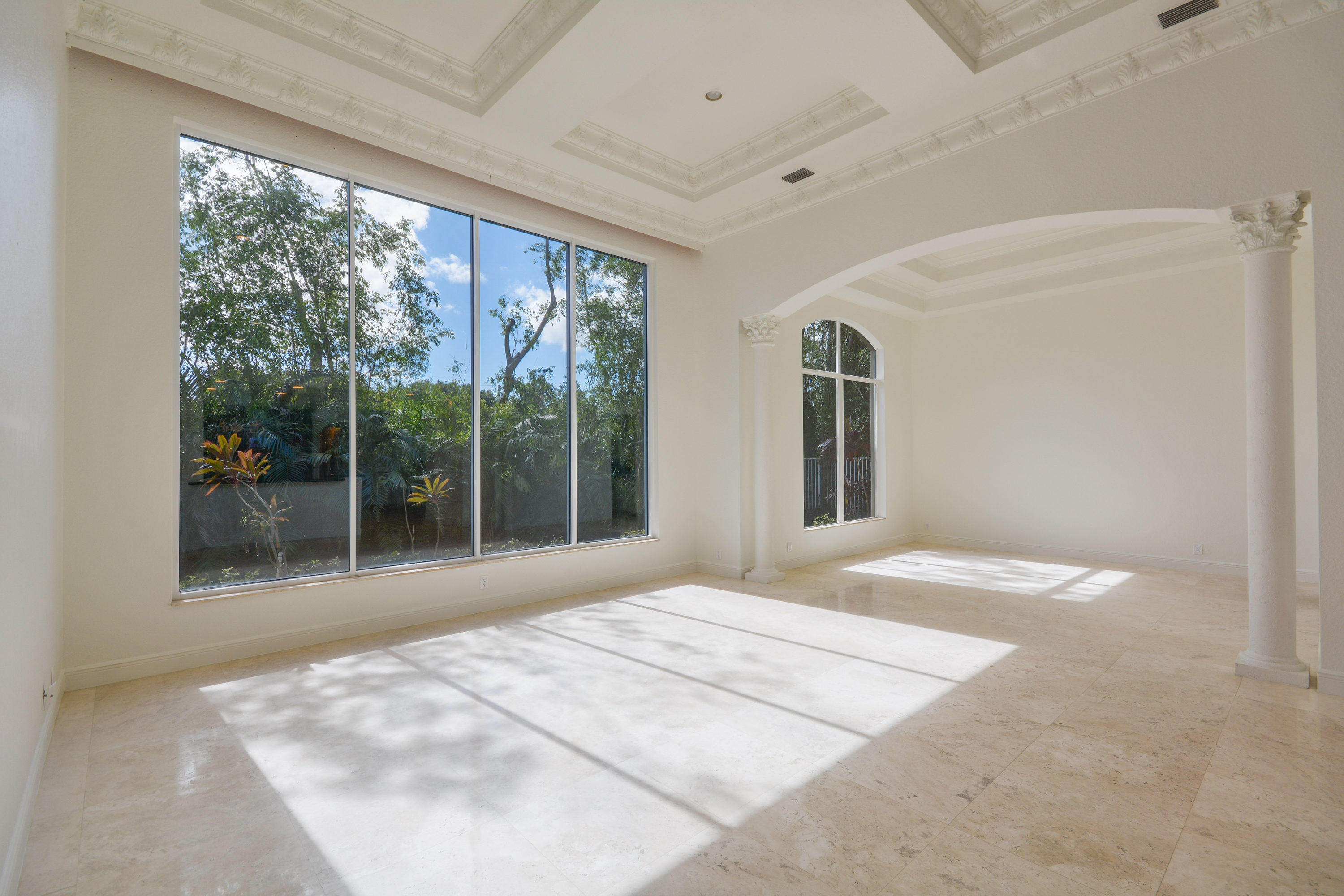 3786 Northwest 52nd Street Boca Raton, FL 33496 - Photo 11 of 32 Living Room