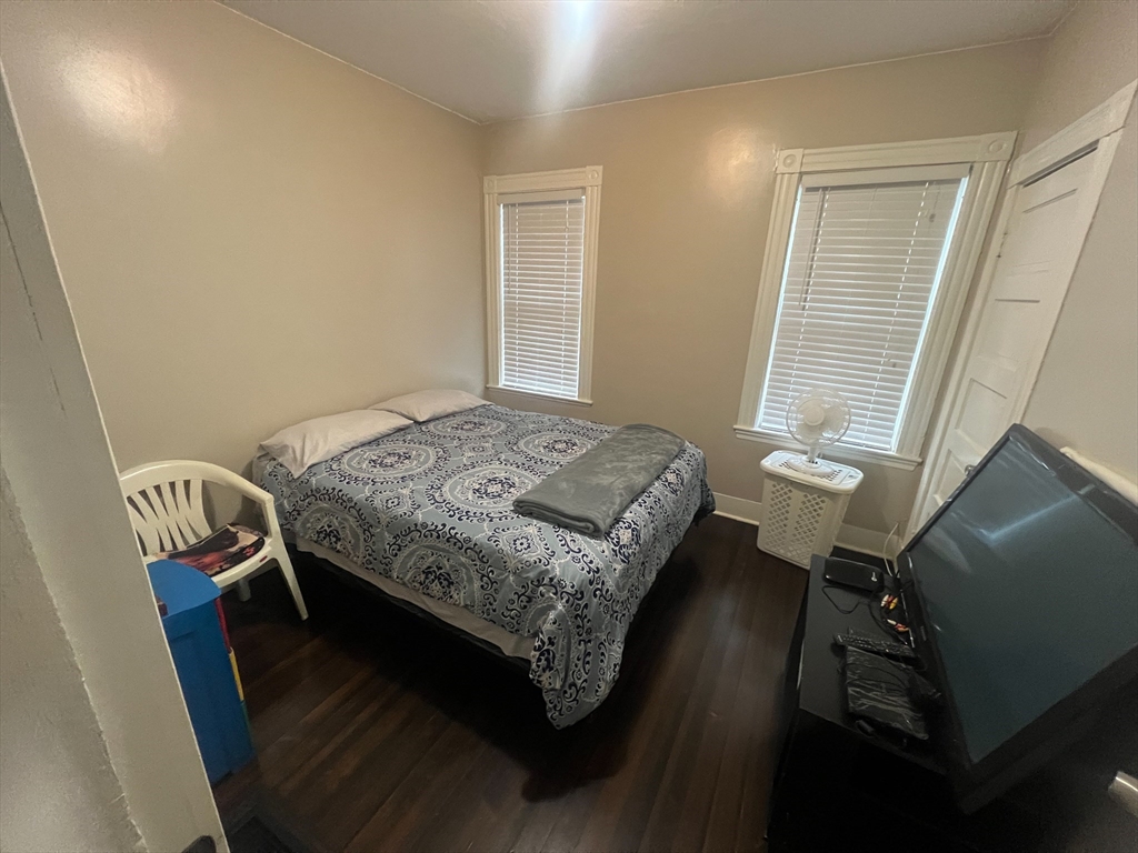 88 Draper Street Boston, MA 02122 - Photo 5 of 36 Gallery Image 5