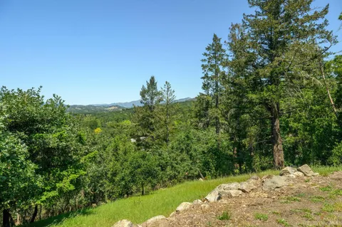 $239,000 | 265 Richards Boulevard, Sonoma, CA 95476