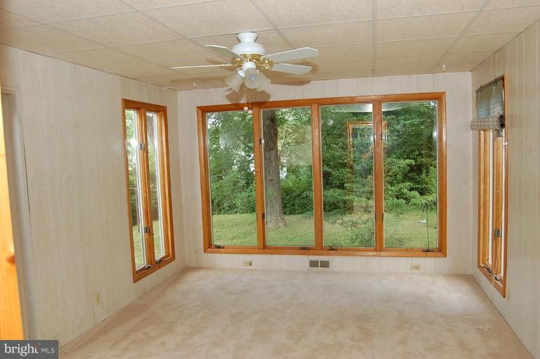 10705 Inwood Avenue Silver Spring, MD 20902 - Photo 7 of 10 Family Room