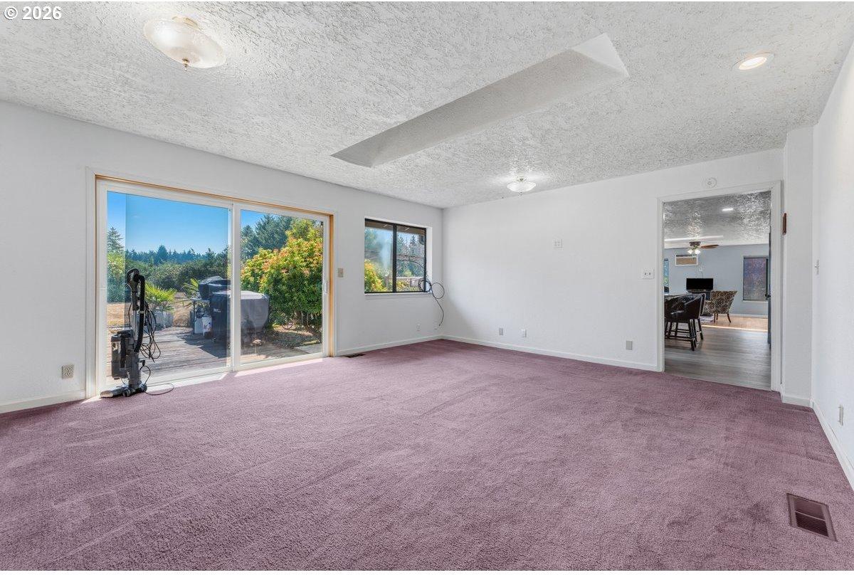 38100 Southeast Coupland Road Estacada, OR 97023 - Photo 16 of 48 Gallery Image 16