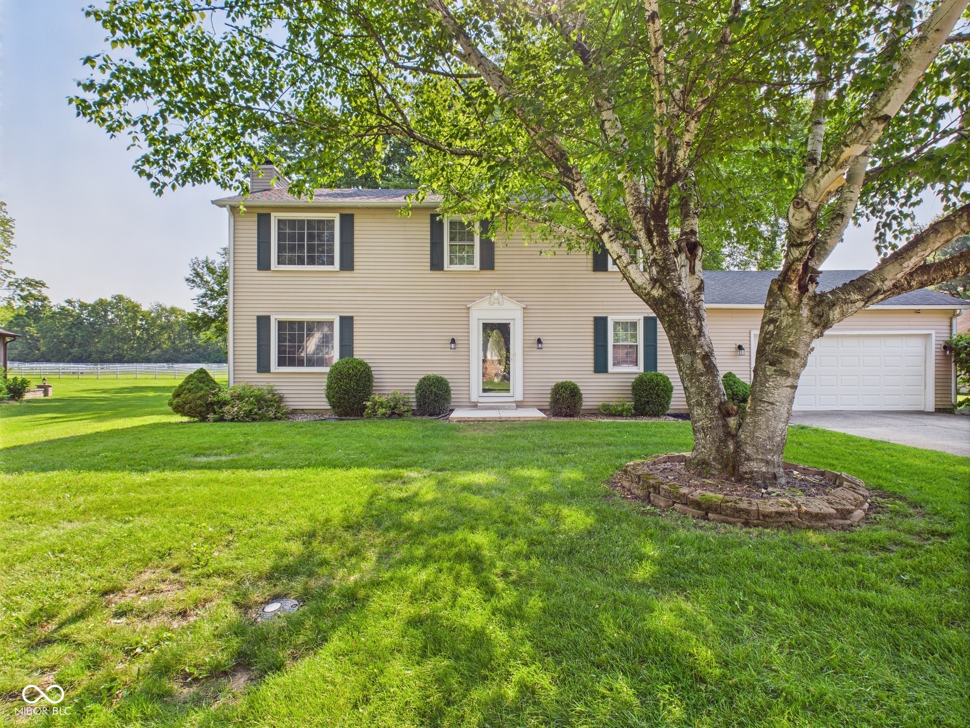 2126 Tartan Road Anderson, IN 46012 - Photo 2 of 45 Gallery Image 2