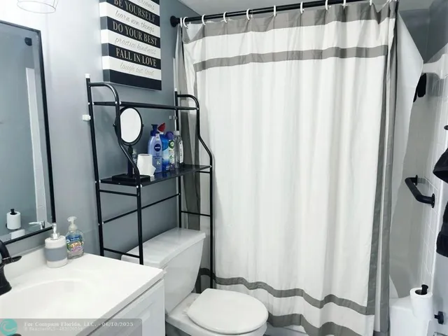 $1,800 | 7505 Northwest 5th Place, Unit 203, Margate, FL 33063