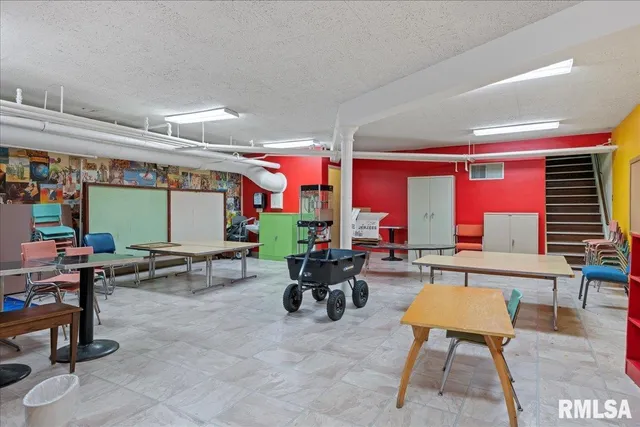 $400,000 | 400 West Morgan Street, Jacksonville, IL 62650