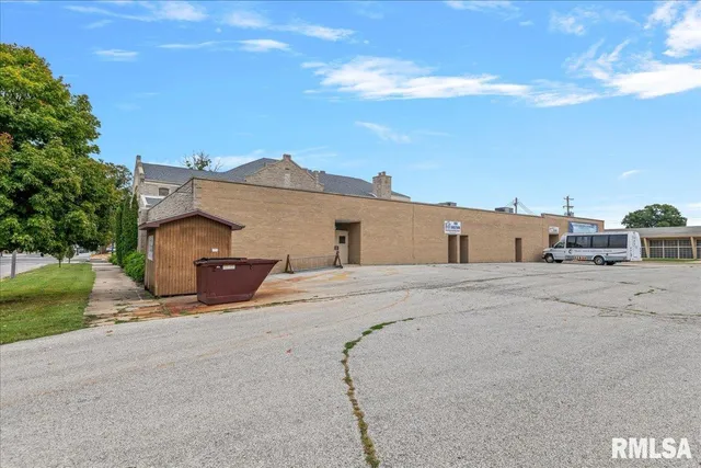 $400,000 | 400 West Morgan Street, Jacksonville, IL 62650