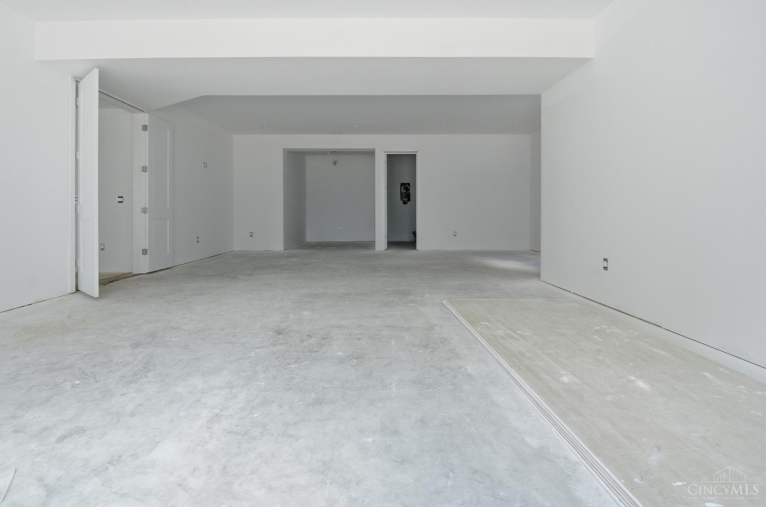 568 Locust Run Road Cincinnati, OH 45245 - Photo 56 of 65
