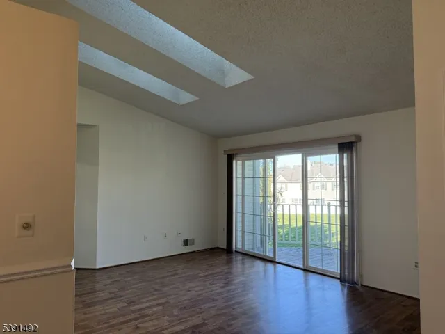 $399,900 | 2104 Doolittle Drive, Unit 2104, Bridgewater, NJ 08807