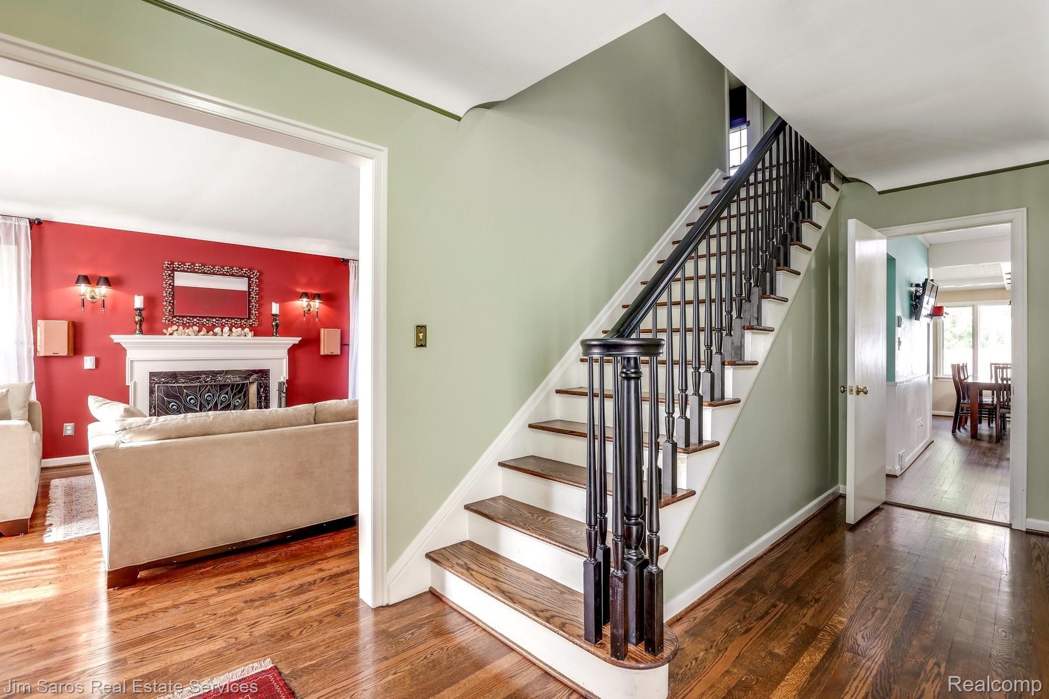 630 Westchester Road Grosse Pointe, MI 48230 - Photo 4 of 15 21-web-or-mls-630 Westchester Grosse Pointe Park017.jpg