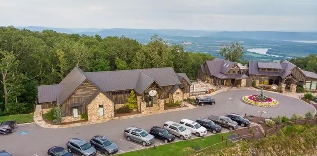 $175,000 | 4910 Raulston Falls Drive, Unit JF106, Jasper, TN 37347