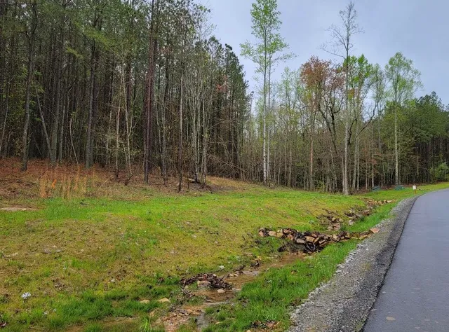 $175,000 | 4910 Raulston Falls Drive, Unit JF106, Jasper, TN 37347