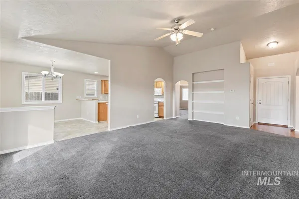 $324,900 | 627 Prince, Wilder, ID 83676