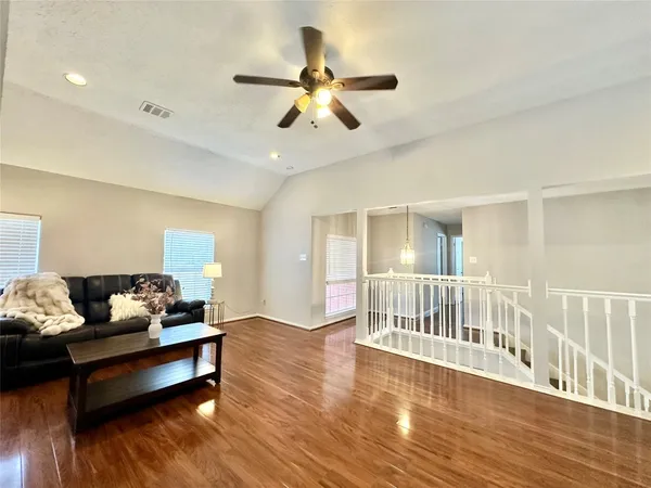 $2,700 | 1502 Sheffield Drive, Missouri City, TX 77459