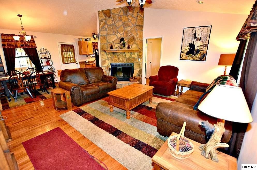 1636 Lamons Loop, Unit ABEARTRAX Sevierville, TN 37876 - Photo 4 of 24 Gallery Image 4