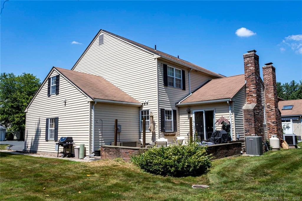 7 Strathmore Lane, Unit 7 Suffield, CT 06078 - Photo 1 of 1