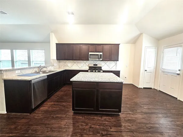 $2,450 | 17439 Chester Valley Trail, Hockley, TX 77447