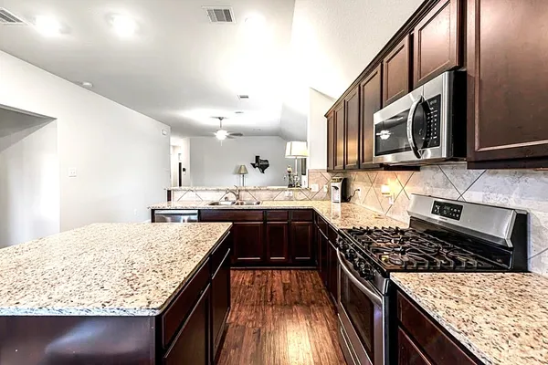 $2,450 | 17439 Chester Valley Trail, Hockley, TX 77447