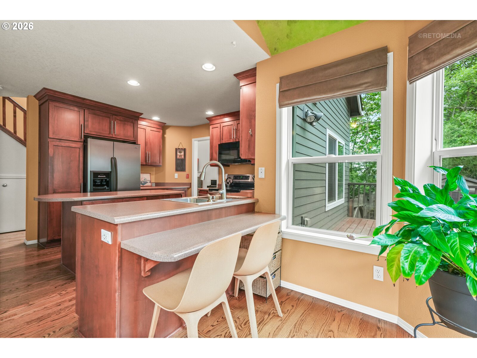 9606 Southwest 54th Avenue Portland, OR 97219 - Photo 15 of 39