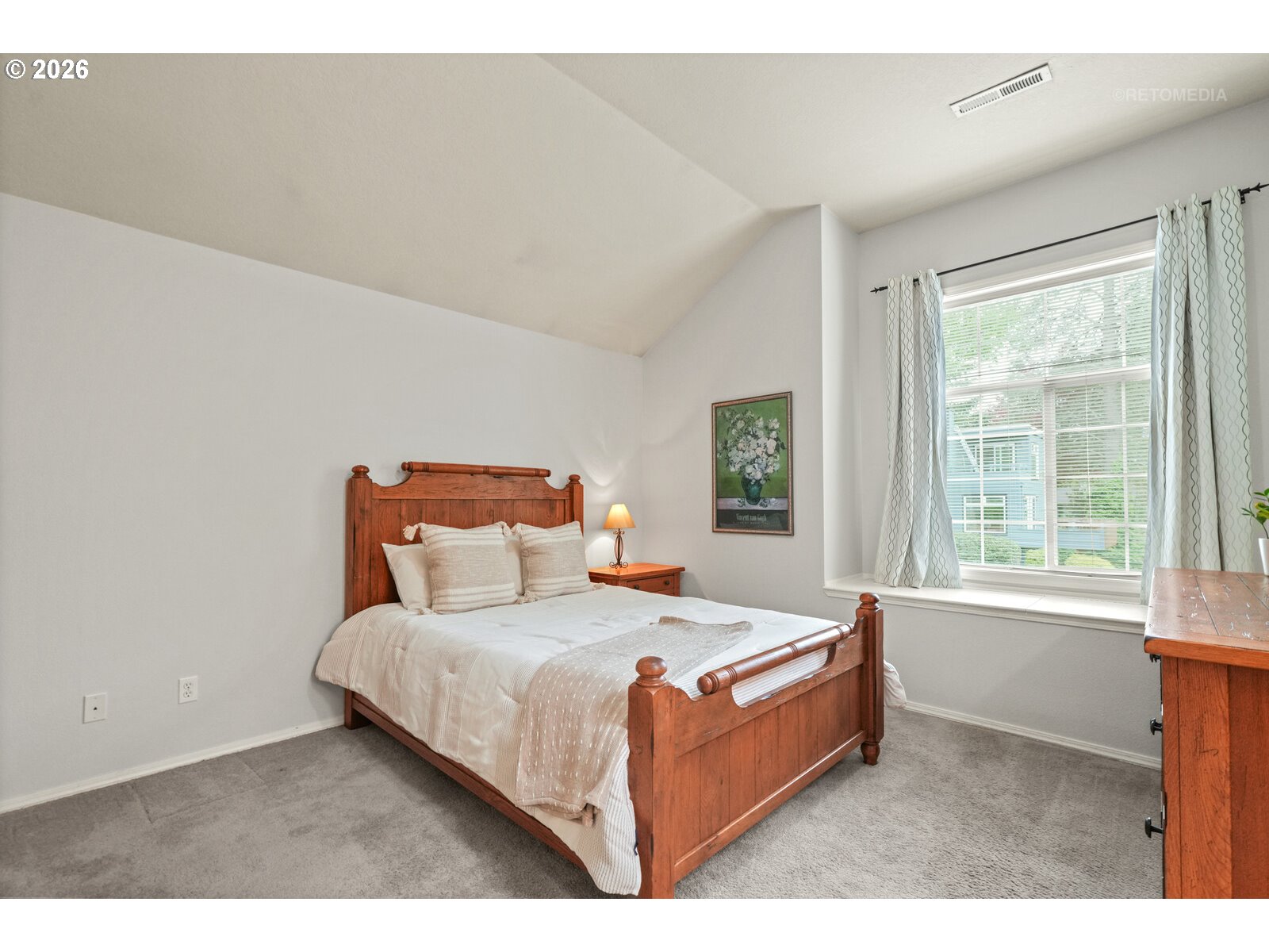 9606 Southwest 54th Avenue Portland, OR 97219 - Photo 21 of 39